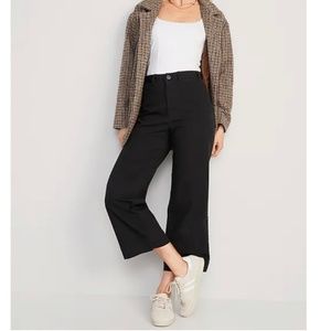 Old Navy High-Waisted Wide-Leg Cropped Chino Pants- Black